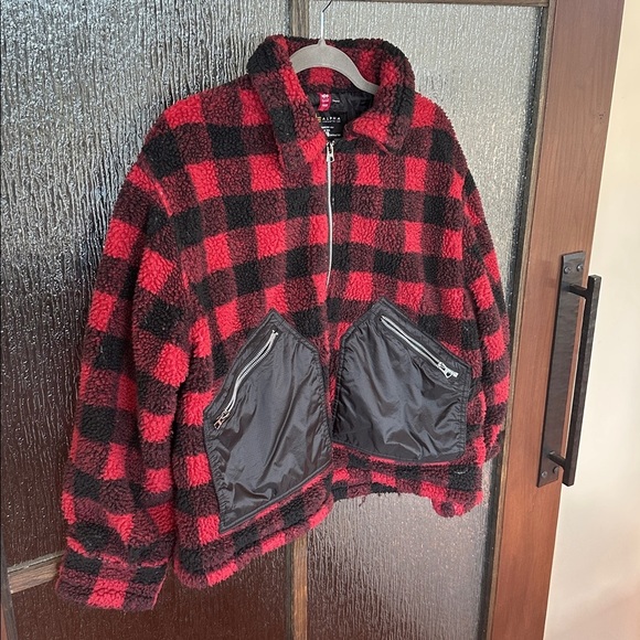 Alpha Industries Revolve Faux Sherpa Utility Jacket size XL